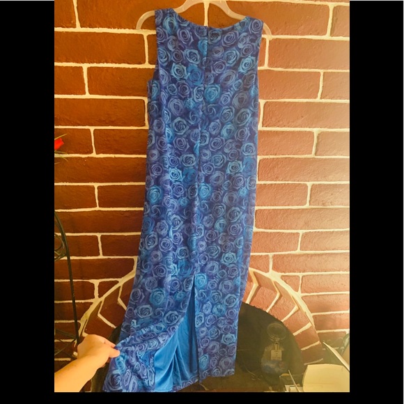 Jessica Howard Blue Roses Long Dress - Picture 2 of 5